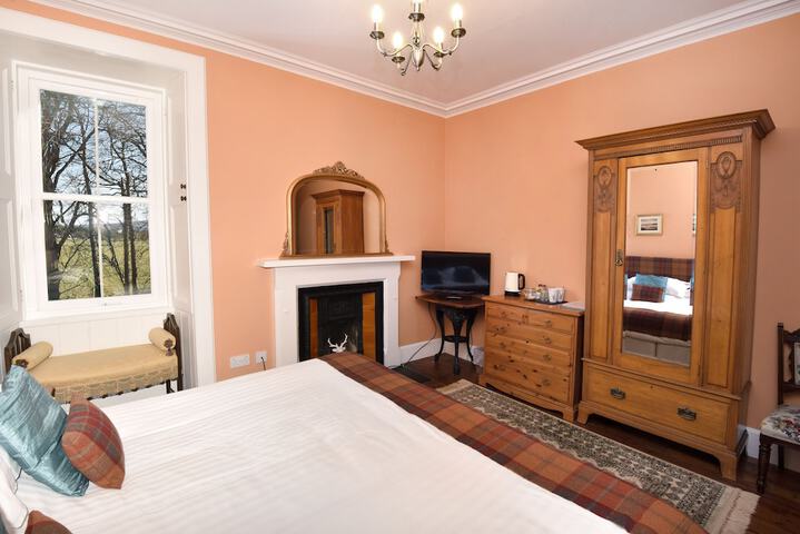 Room 9 of 44