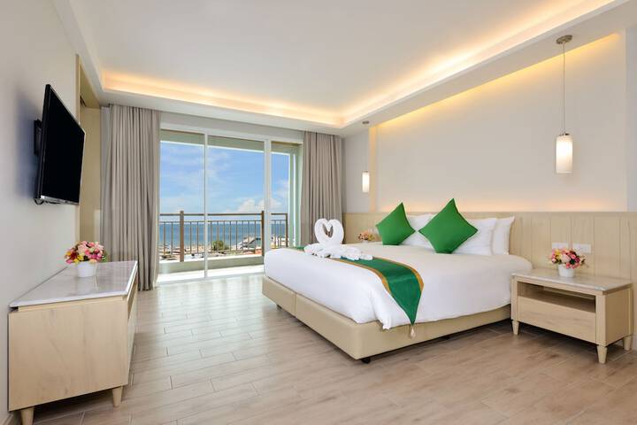 Room 25 of 108