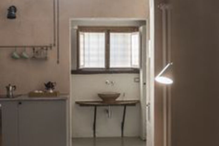 Room 9 of 11