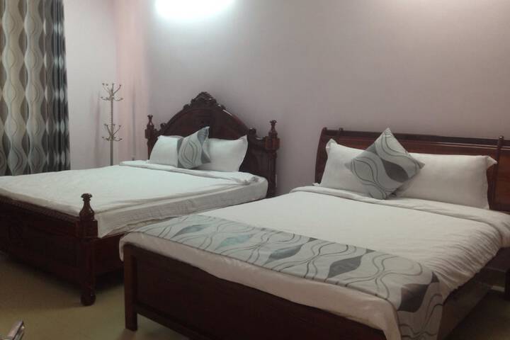 Room 8 of 23