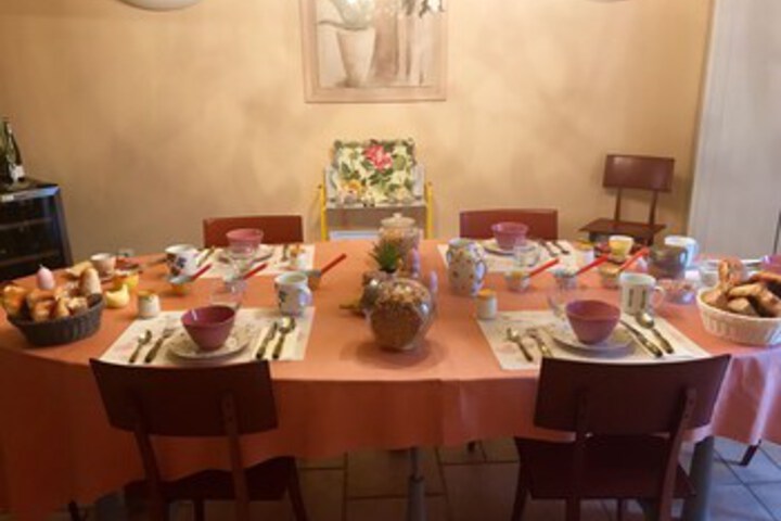 Dining 124 of 274