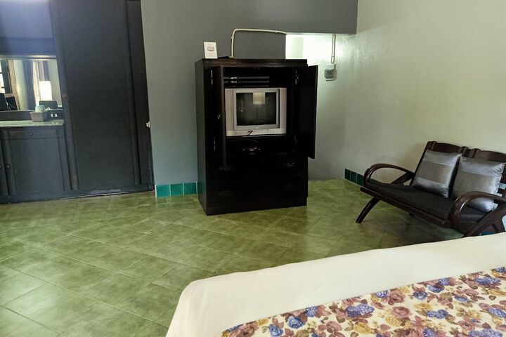 Room 16 of 95
