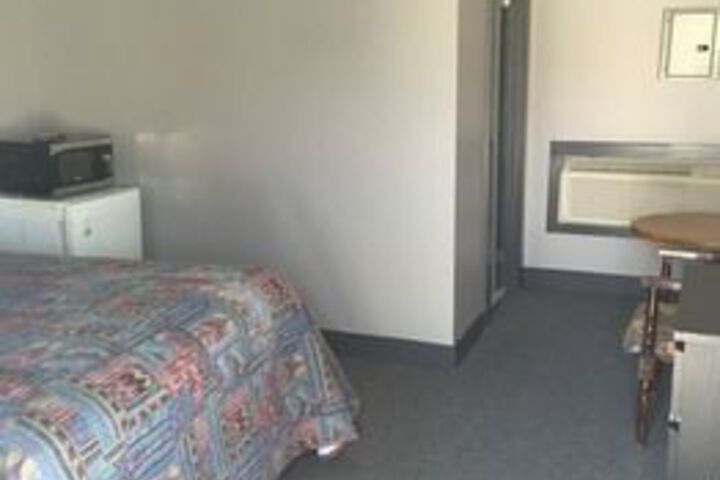 Room 21 of 37