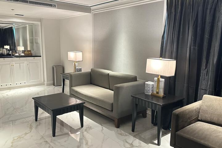 Room 18 of 41