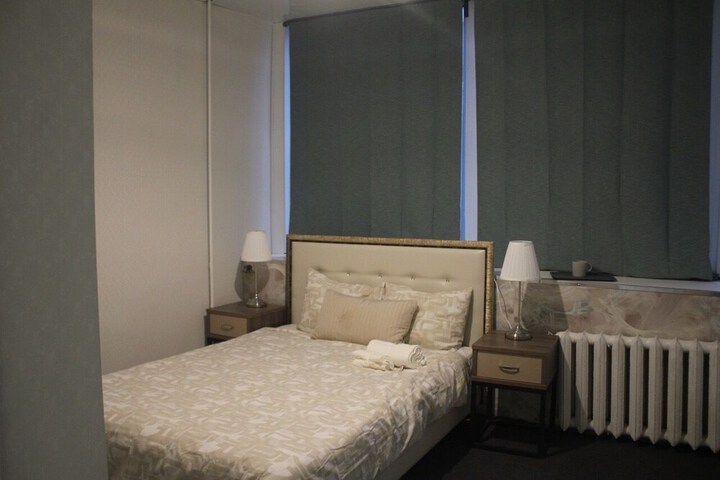 Room 9 of 15