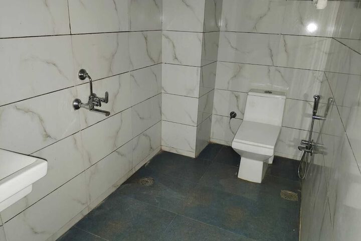Room 24 of 52