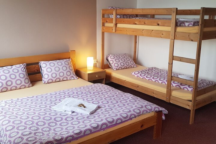 Room 35 of 61