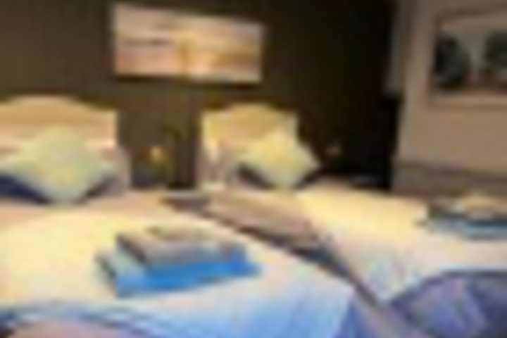 Room 51 of 312