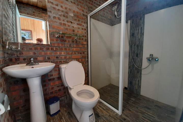 Room 16 of 20