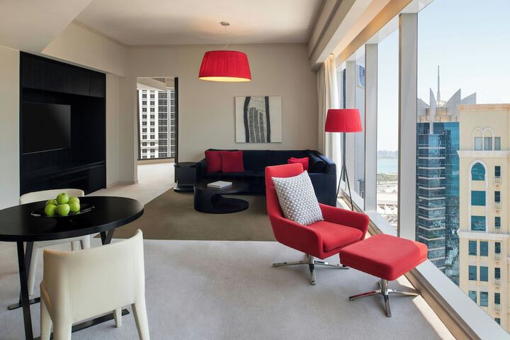 Room 93 of 251
