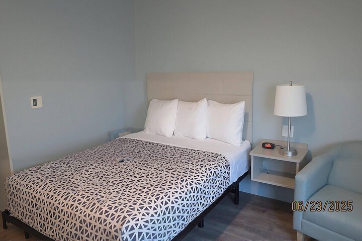 Room 26 of 35
