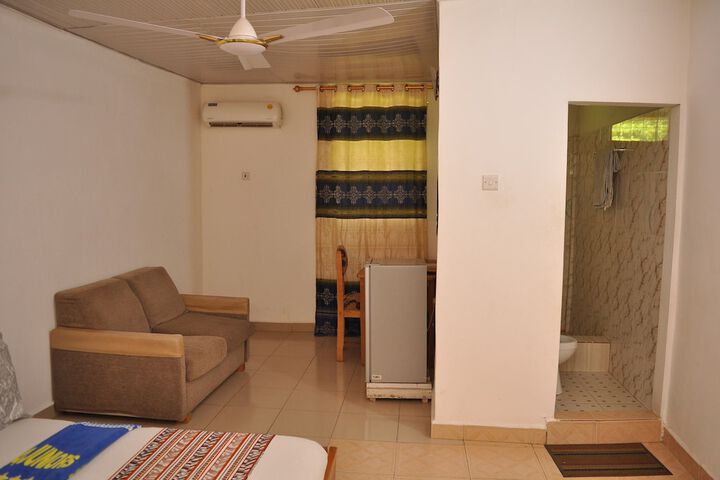 Room 17 of 53