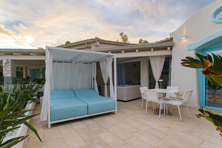 Terrace/Patio 36 of 74