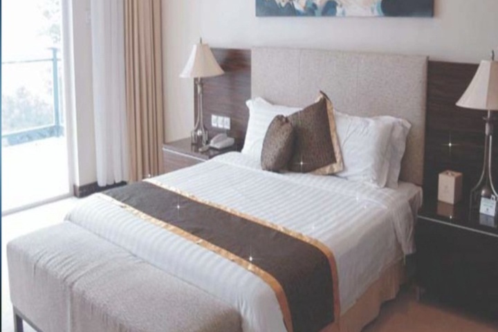 Room 3 of 32