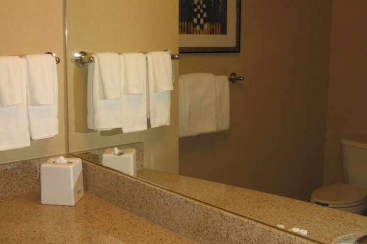 Bathroom sink