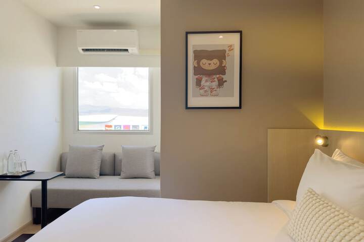 Room 4 of 15