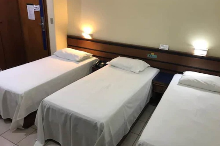 Room 5 of 44