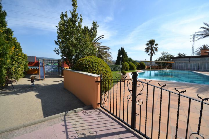 Hotel Pool