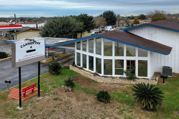 Cannon Inn by Capital O Gonzales Tx in Gonzales, TX