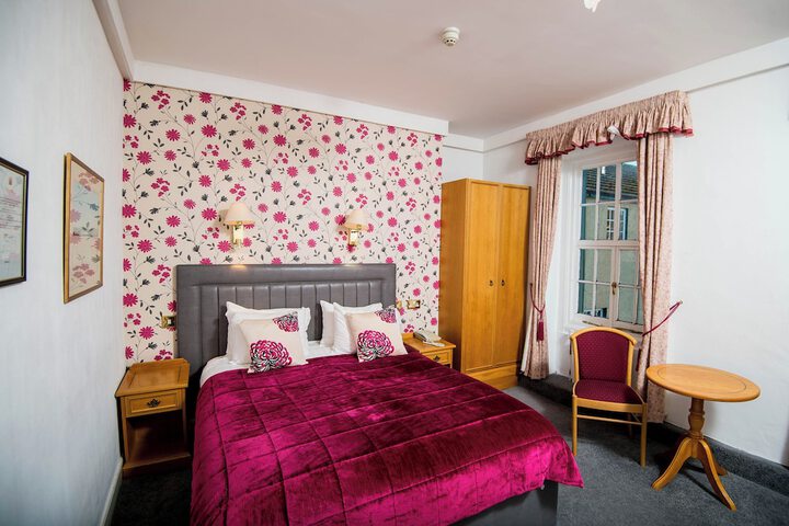 Room 26 of 112