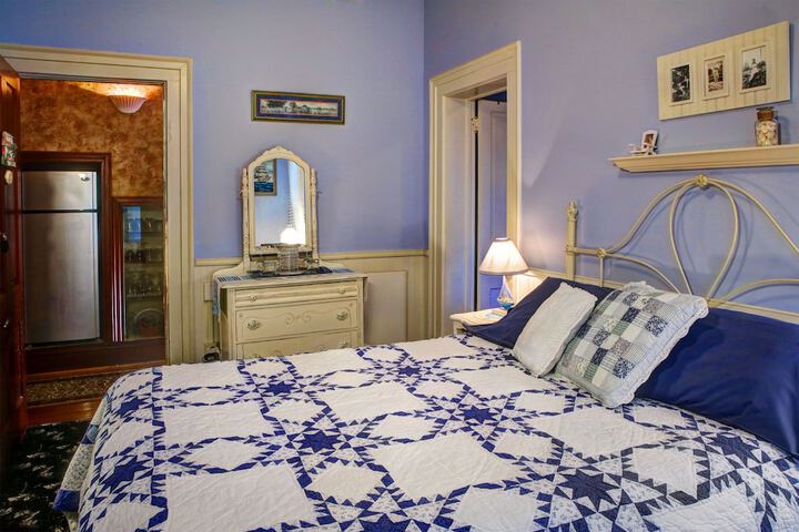 Room 6 of 46