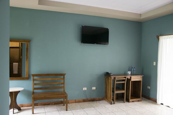 Room 4 of 42