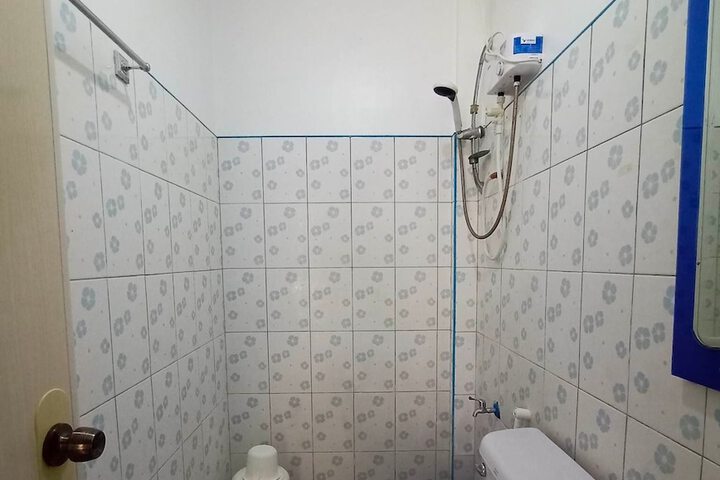 Room 7 of 19