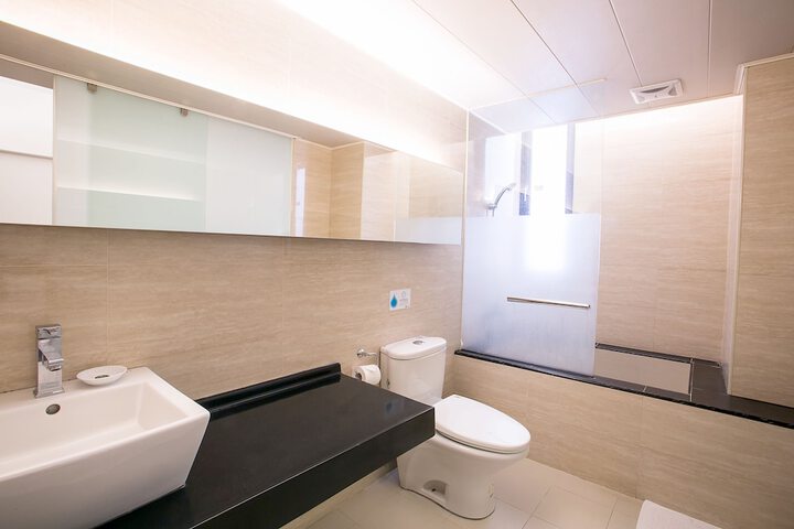 Room 14 of 25