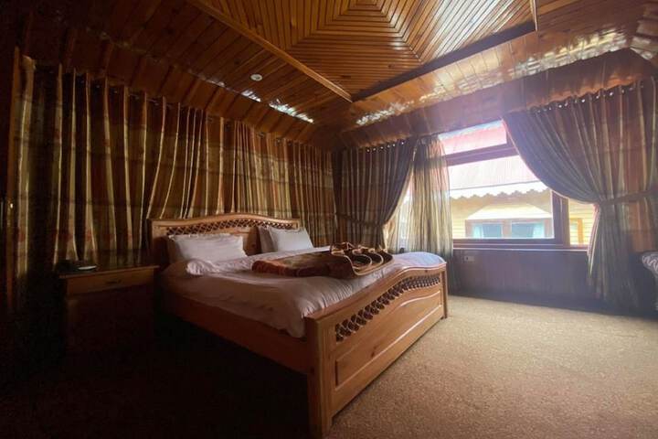 Room 4 of 29