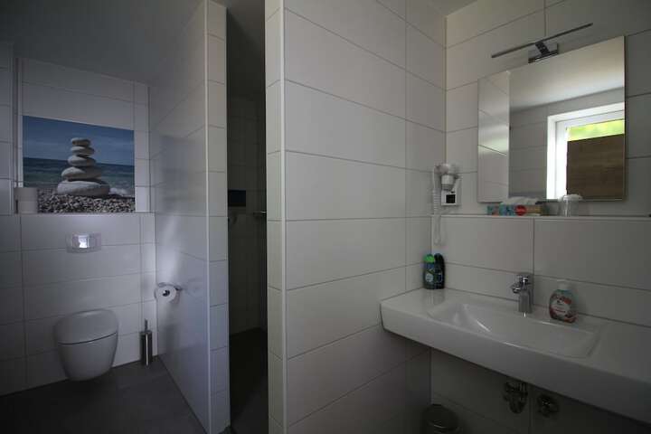 Room 62 of 110