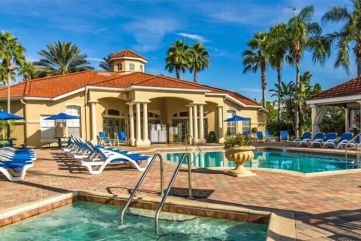Pool 18 of 24