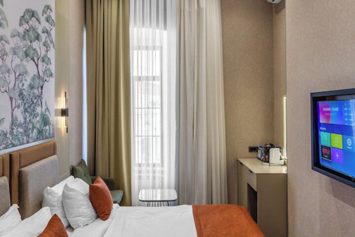 Room 26 of 30