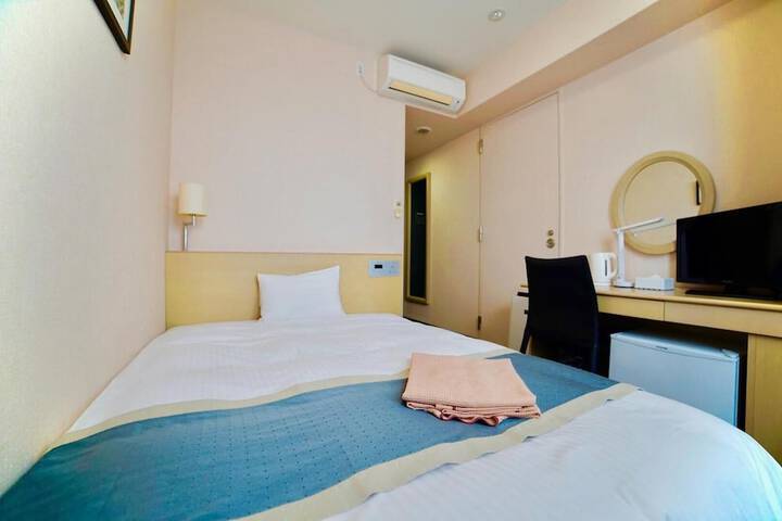 Room 12 of 45