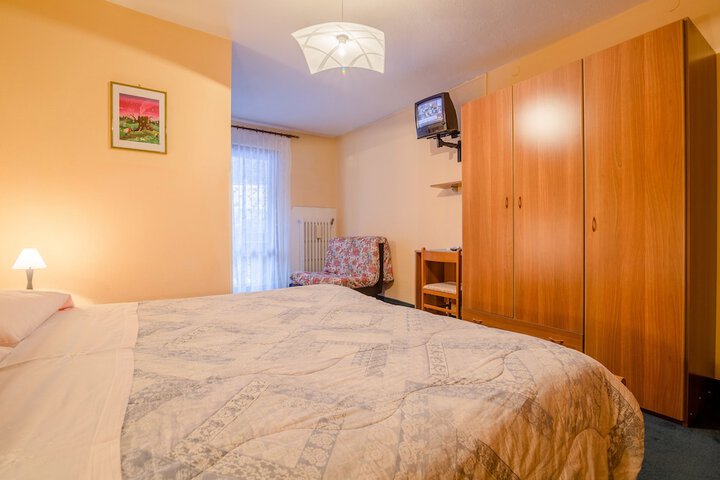 Room 8 of 55