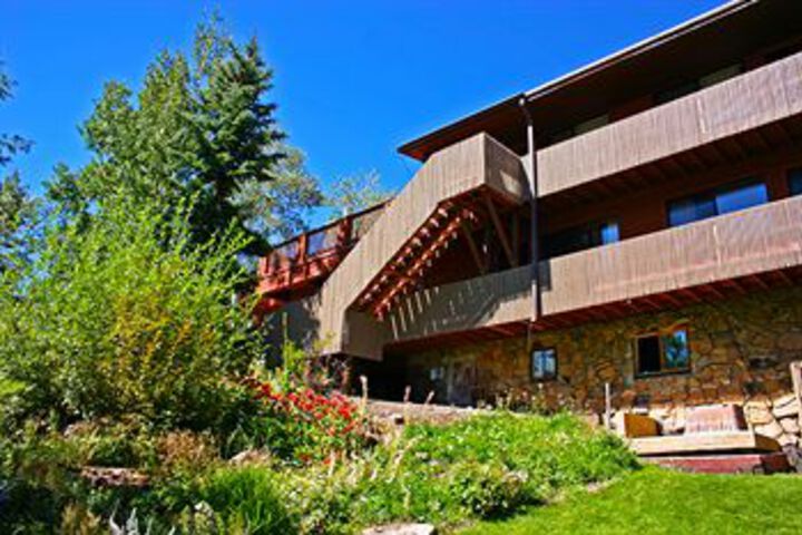 Snowmass Inn in Snowmass Village, CO