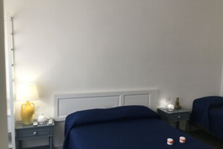 Room 22 of 33