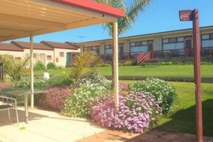 Property Grounds 10 of 13