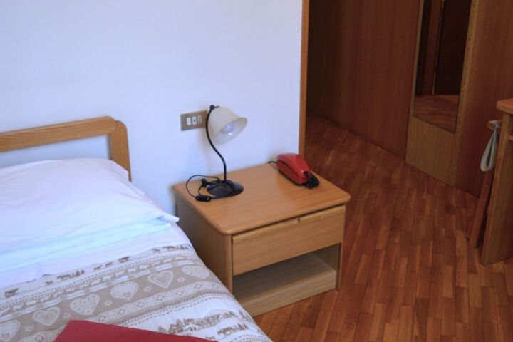 Room 19 of 69