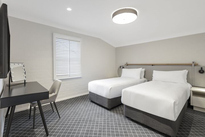 Room 20 of 76