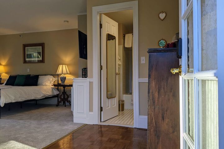 Room 122 of 258