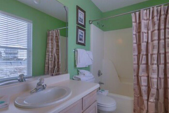 Room 6 of 31