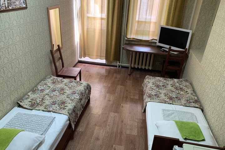 Room 9 of 40