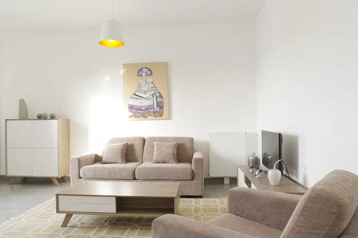 Room 3 of 10