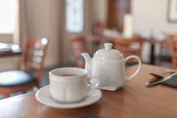 Breakfast/Coffee Service 30 of 51
