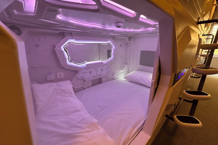 Room 14 of 26