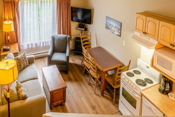Room 161 of 266