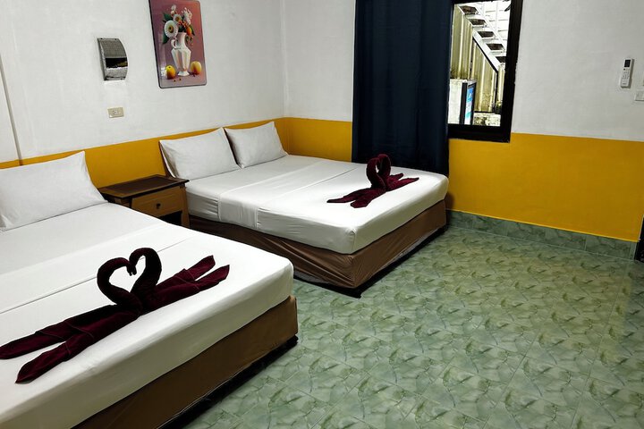 Room 25 of 156
