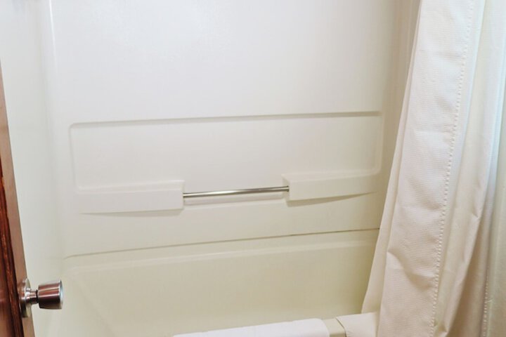 Room 282 of 341