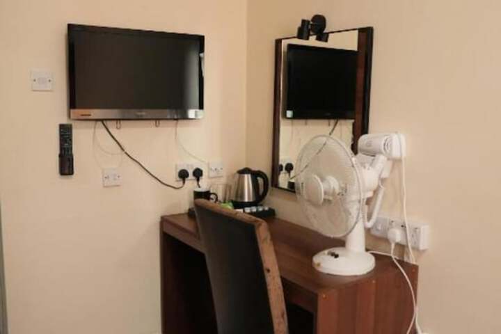 Room 50 of 208