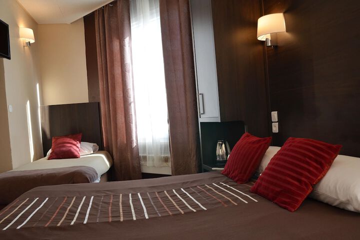 Room 10 of 48